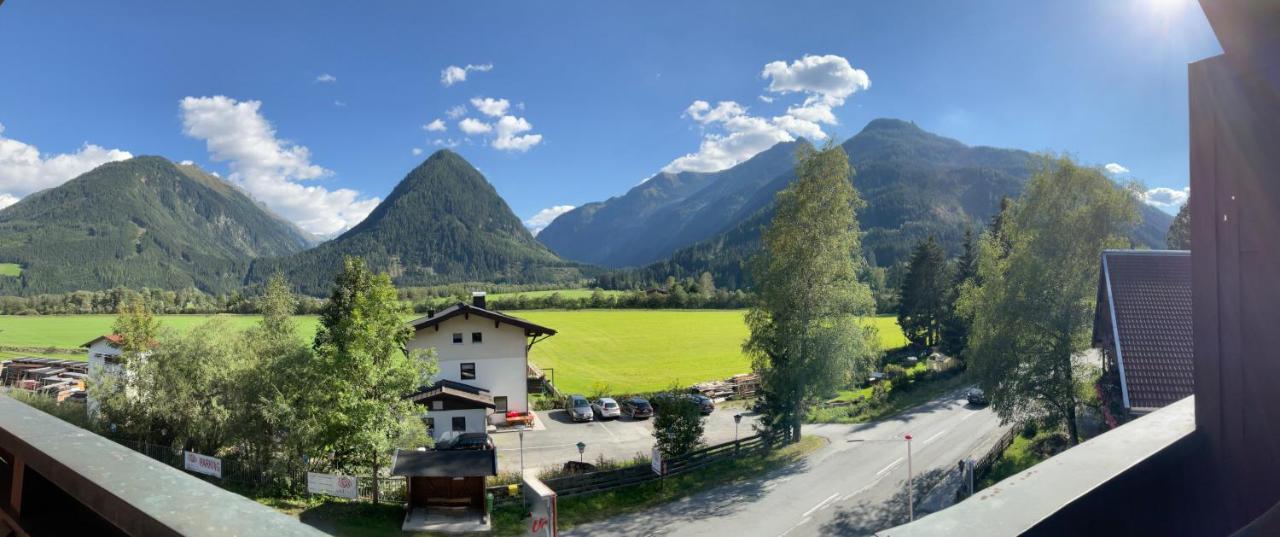 Hotel Wildrose Neukirchen am Großvenediger Εξωτερικό φωτογραφία