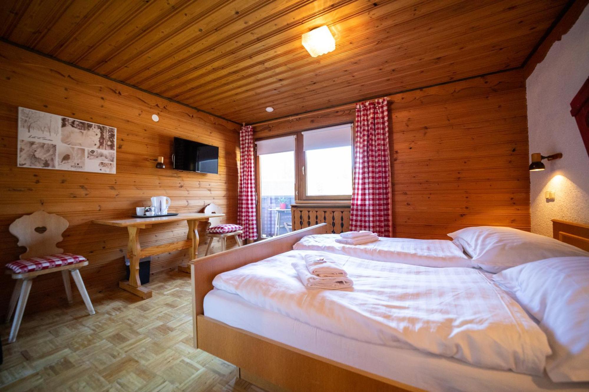 Hotel Wildrose Neukirchen am Großvenediger Εξωτερικό φωτογραφία